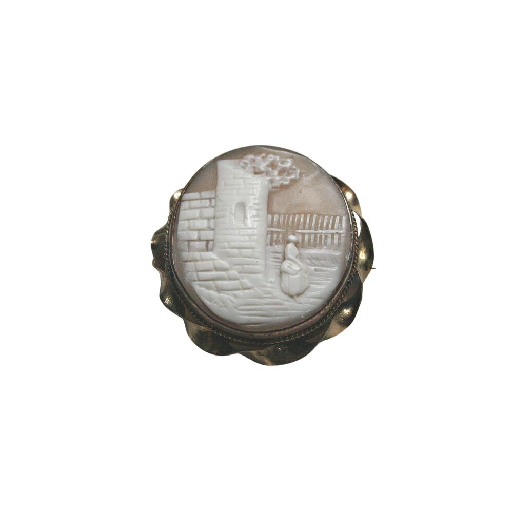 Antique Victorian Hand Carved Cameo Brooch